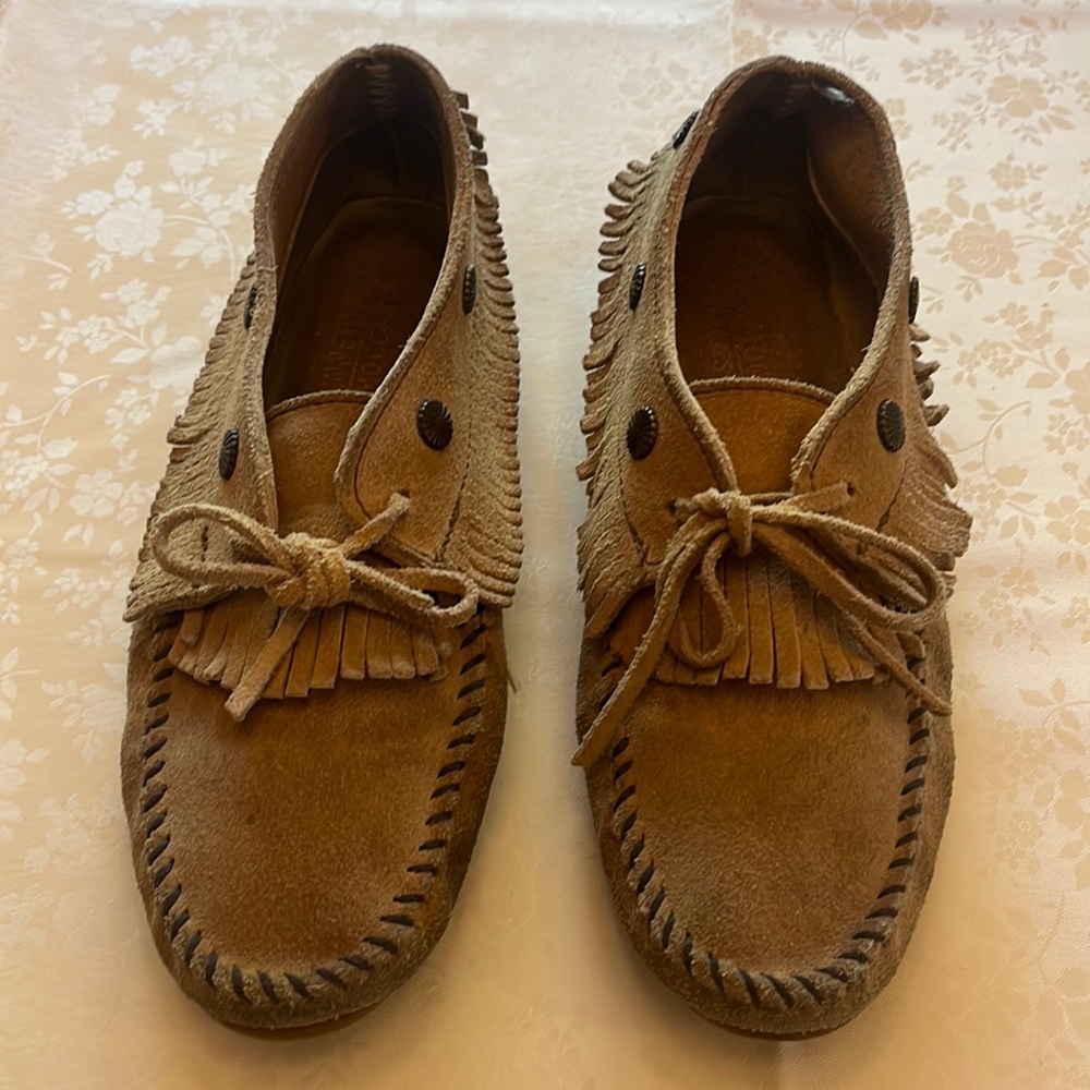 WOMEN’S VINTAGE MINNETONKA DRIVING MOCCASSINS